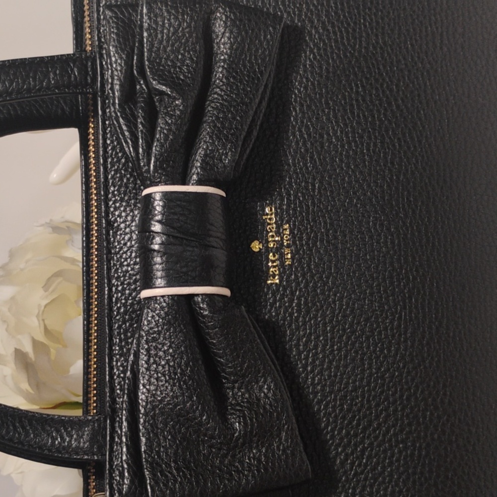 NWOT kate spade Black Pebbled Leather Bow Top-Handle Crossbody Bag - Picture 2 of 13